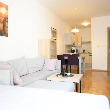 Apartment Solea *